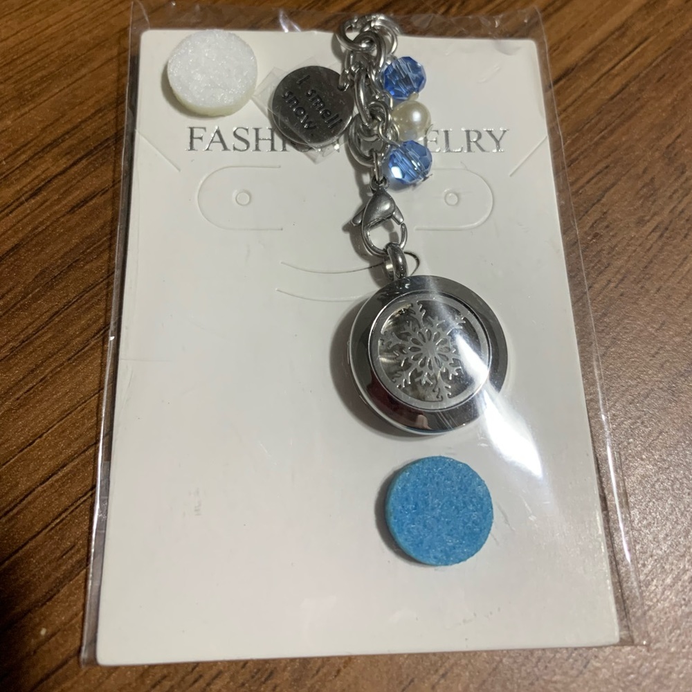 I Smell Snow keychain